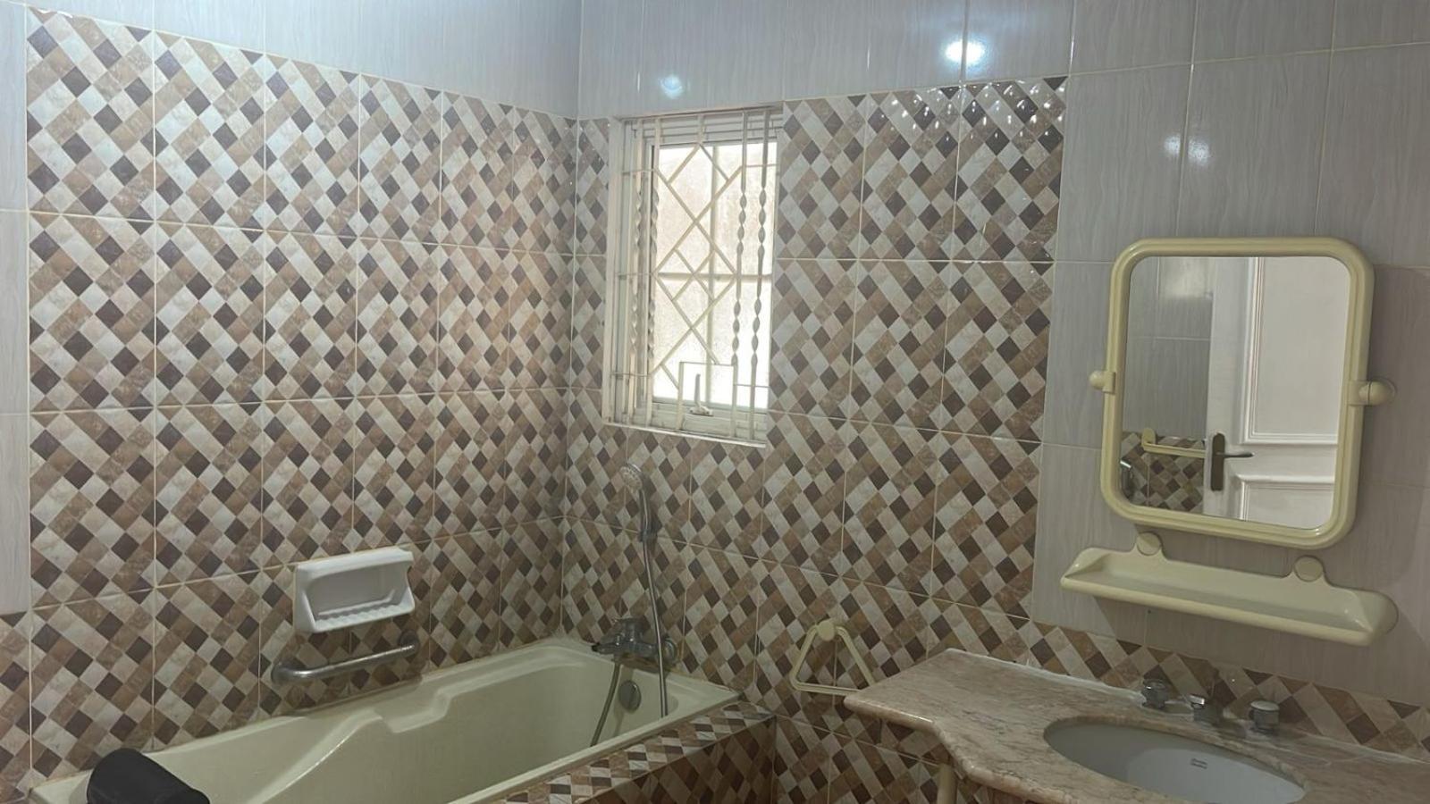Vila Princess,Sentul 4Bedroom Dan Tenda Camping,Private Pool, Tenis Meja, Mini Billiard, Karaoke, Ayunan,Bbq, 08Satu3 80Satu6 4Satu5Satu Bogor Eksteriør billede