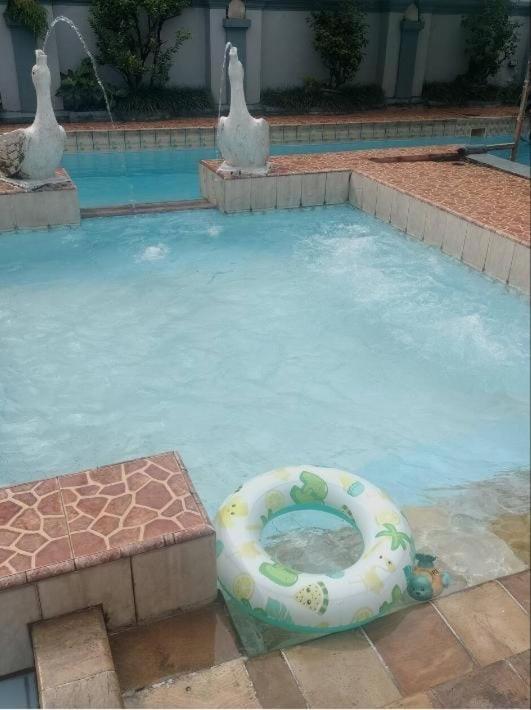 Vila Princess,Sentul 4Bedroom Dan Tenda Camping,Private Pool, Tenis Meja, Mini Billiard, Karaoke, Ayunan,Bbq, 08Satu3 80Satu6 4Satu5Satu Bogor Eksteriør billede