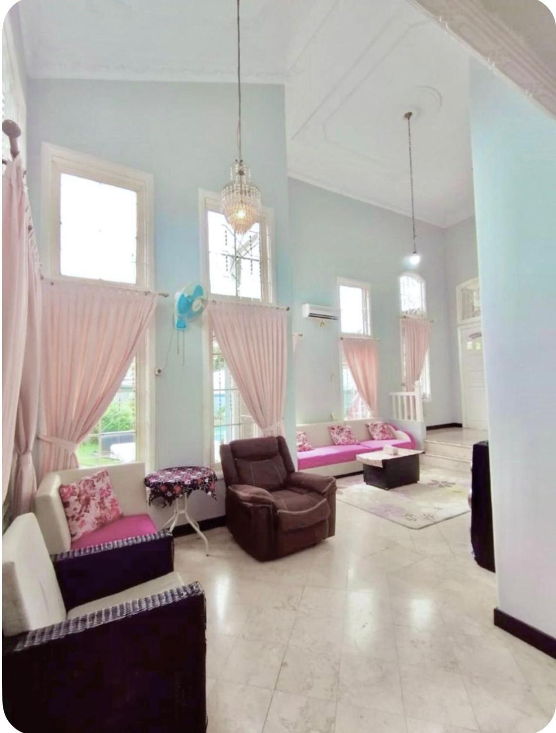 Vila Princess,Sentul 4Bedroom Dan Tenda Camping,Private Pool, Tenis Meja, Mini Billiard, Karaoke, Ayunan,Bbq, 08Satu3 80Satu6 4Satu5Satu Bogor Eksteriør billede
